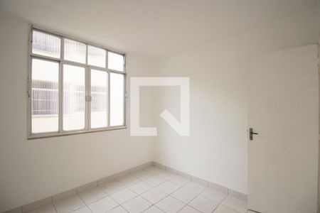 Quarto 2 de apartamento para alugar com 2 quartos, 56m² em Estrela do Norte, São Gonçalo