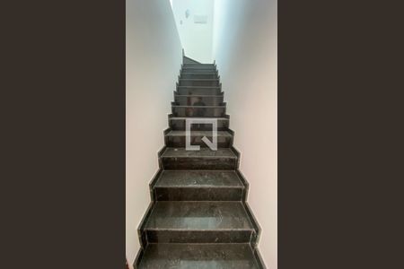 Escada  de casa à venda com 2 quartos, 90m² em Parque Novo Oratório, Santo André