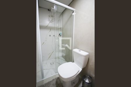 Apartamento à venda com 83m², 2 quartos e 1 vaga Apartamento à venda com 83m², 2 quartos e 1 vagaBanheiro