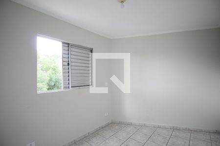 Quarto 2 de apartamento para alugar com 2 quartos, 57m² em Jardim Santa Rosa, Taboão da Serra