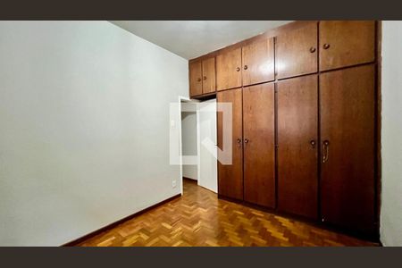 Quarto de apartamento à venda com 3 quartos, 94m² em Santo Antônio, Belo Horizonte