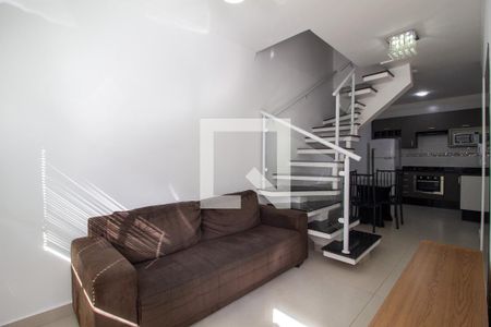 Sala de casa de condomínio para alugar com 2 quartos, 77m² em Chácaras Reunidas São Jorge, Sorocaba