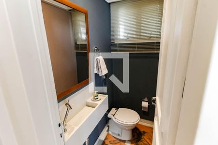 Lavabo de apartamento à venda com 3 quartos, 132m² em Real Parque, São Paulo