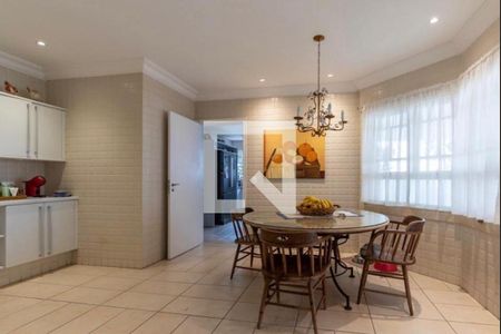 Casa de Condomínio à venda com 4 quartos, 1100m² em Jardim Cordeiro, São Paulo