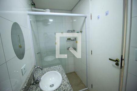 Banheiro de kitnet/studio para alugar com 1 quarto, 30m² em Vila Prudente, São Paulo