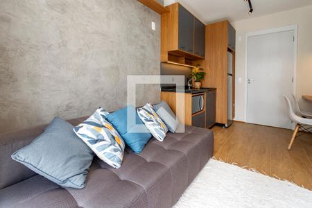 Sala/ Cozinha de apartamento para alugar com 1 quarto, 27m² em Campo Belo, São Paulo