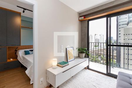 Sala/ Cozinha de apartamento para alugar com 1 quarto, 27m² em Campo Belo, São Paulo