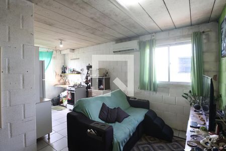 Sala de apartamento à venda com 2 quartos, 42m² em Estância Velha, Canoas