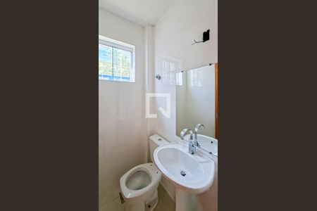 Lavabo de casa à venda com 3 quartos, 168m² em Pompéia, Belo Horizonte
