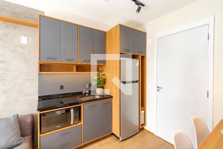 Sala/ Cozinha de apartamento para alugar com 1 quarto, 27m² em Campo Belo, São Paulo
