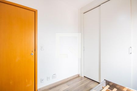 Quarto  de apartamento à venda com 3 quartos, 74m² em Quitaúna, Osasco