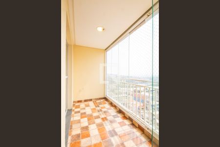 Sacada de apartamento à venda com 3 quartos, 74m² em Quitaúna, Osasco