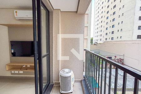 Varanda de kitnet/studio para alugar com 1 quarto, 38m² em Sumarezinho, São Paulo