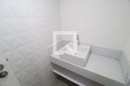 Lavabo de casa de condomínio para alugar com 3 quartos, 117m² em Jardim Inconfidência, Uberlândia
