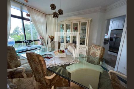 Apartamento à venda com 4 quartos, 231m² em Pacaembu, São Paulo