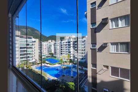 Varanda vista de apartamento à venda com 2 quartos, 68m² em Recreio dos Bandeirantes, Rio de Janeiro