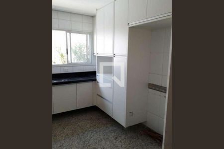Casa à venda com 4 quartos, 750m² em Alphaville Residencial Dois, Barueri