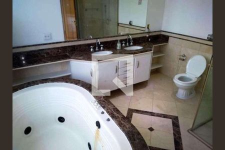 Casa à venda com 4 quartos, 750m² em Alphaville Residencial Dois, Barueri