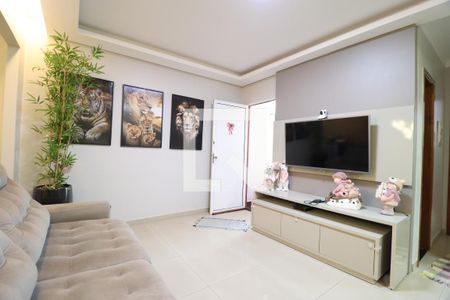 Sala de casa de condomínio para alugar com 3 quartos, 80m² em Aclimação, Uberlândia