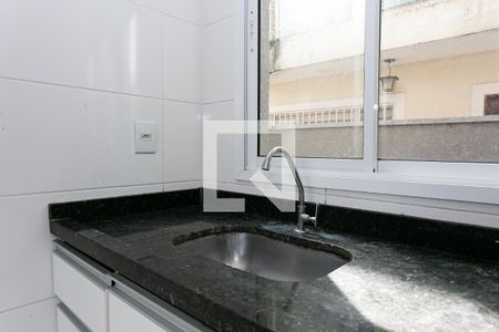 Cozinha de apartamento para alugar com 2 quartos, 44m² em Penha de França, São Paulo