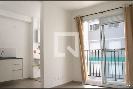 Sala  de apartamento para alugar com 2 quartos, 40m² em Jurubatuba, São Paulo