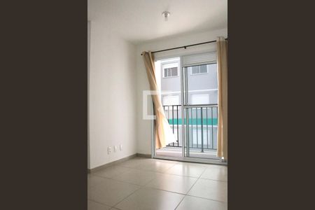 Sala  de apartamento para alugar com 2 quartos, 40m² em Jurubatuba, São Paulo