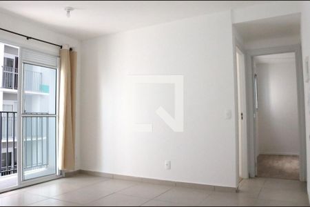 Sala  de apartamento para alugar com 2 quartos, 40m² em Jurubatuba, São Paulo