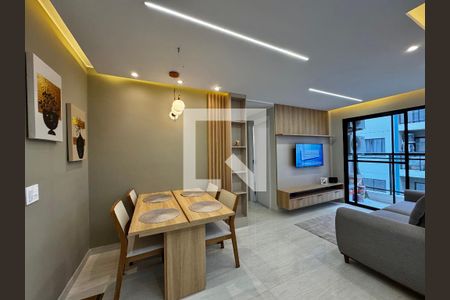 Sala de apartamento à venda com 2 quartos, 54m² em Barra da Tijuca, Rio de Janeiro
