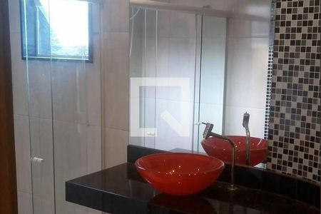 Foto 26 de casa à venda com 3 quartos, 210m² em Vila Nhocuné, São Paulo