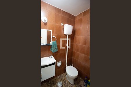 Apartamento à venda com 42m², 2 quartos e 1 vaga Apartamento à venda com 42m², 2 quartos e 1 vagaBanheiro