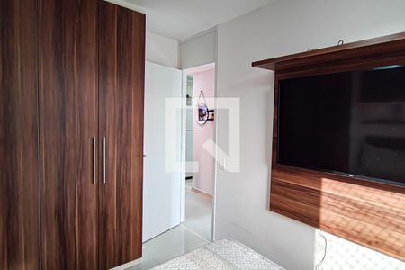 Quarto 1 de apartamento para alugar com 2 quartos, 48m² em Taquara, Rio de Janeiro