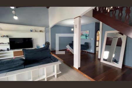 Sala de casa para alugar com 4 quartos, 400m² em Vila Valqueire, Rio de Janeiro