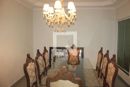 Sala de jantar de casa à venda com 3 quartos, 188m² em Vila Augusta, Guarulhos