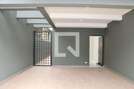 Casa de Condomínio para alugar com 3 quartos, 206m² em Jardim Nova Coimbra, Cotia