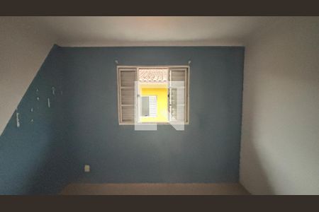 Quarto 1 de casa de condomínio para alugar com 2 quartos, 68m² em Jardim Santo André, Santo André