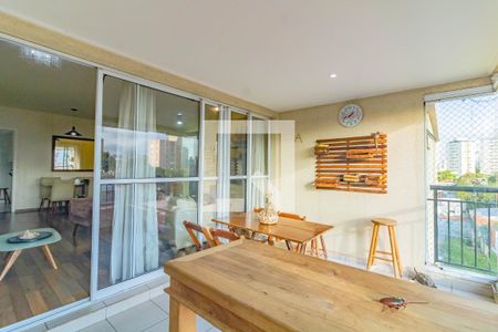 Apartamento para alugar com 3 quartos, 110m² em Vila Alexandria, São Paulo