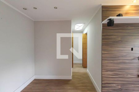 Sala de apartamento para alugar com 3 quartos, 57m² em Jardim Santa Teresinha, São Paulo