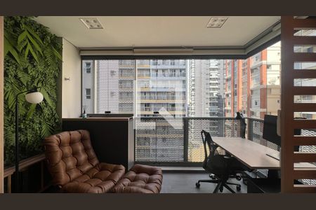 Varanda de kitnet/studio para alugar com 1 quarto, 25m² em Pinheiros, São Paulo