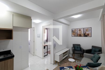 Sala/Cozinha/Área de Serviço  de apartamento à venda com 2 quartos, 34m² em Vila Ré, São Paulo