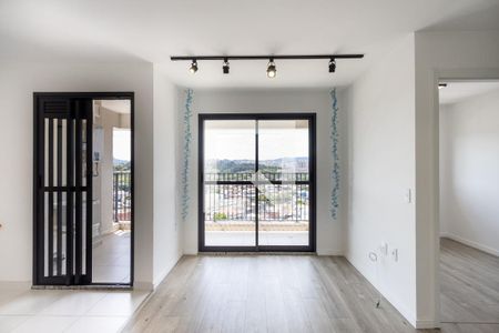 Apartamento para alugar com 3 quartos, 67m² em Vila Anastácio, São Paulo