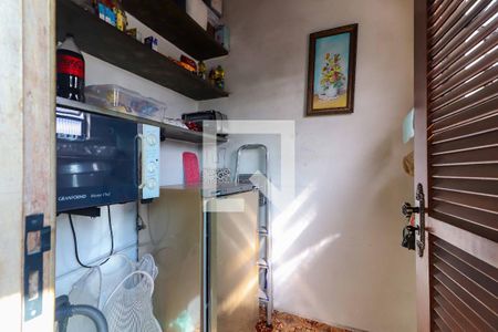 Dispensa de casa à venda com 5 quartos, 250m² em Jardim Ester, São Paulo