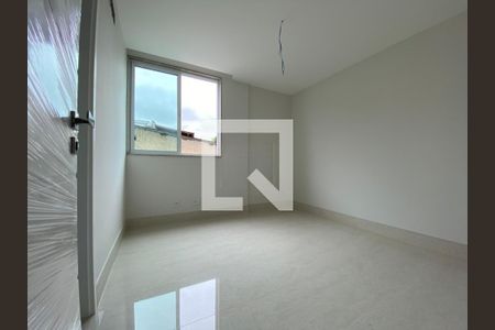 Apartamento à venda com 4 quartos, 195m² em Jardim Guanabara, Rio de Janeiro