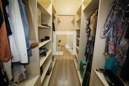 Casa à venda com 4 quartos, 300m² em Jardim Guanabara, Rio de Janeiro