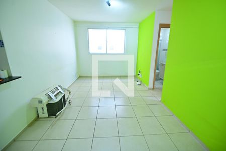 Sala de apartamento para alugar com 2 quartos, 45m² em Jardim da Luz, Goiânia