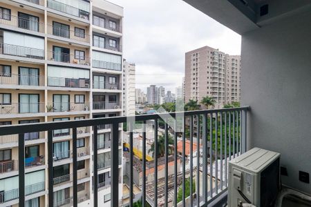 Studio - Varanda de kitnet/studio para alugar com 0 quarto, 28m² em Moema, São Paulo