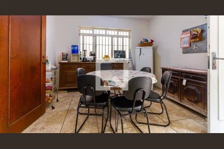 Foto 11 de casa à venda com 4 quartos, 250m² em Campo Belo, São Paulo
