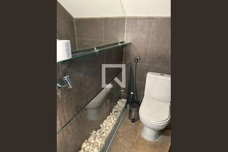 Casa à venda com 2 quartos, 98m² em Jardim Europa, São Paulo