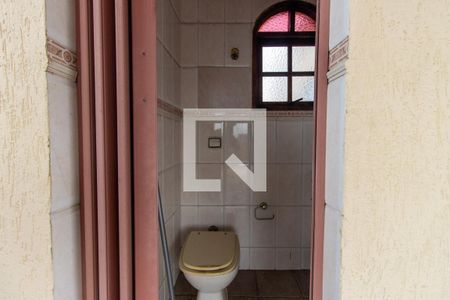 Casa à venda com 161m², 3 quartos e 3 vagas Casa à venda com 161m², 3 quartos e 3 vagasBanheiro de Serviço