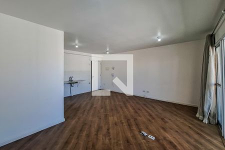 Sala/Cozinha de apartamento para alugar com 1 quarto, 37m² em Cambuci, São Paulo