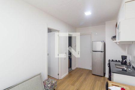 Sala/Cozinha de apartamento para alugar com 1 quarto, 25m² em Guaianases, São Paulo